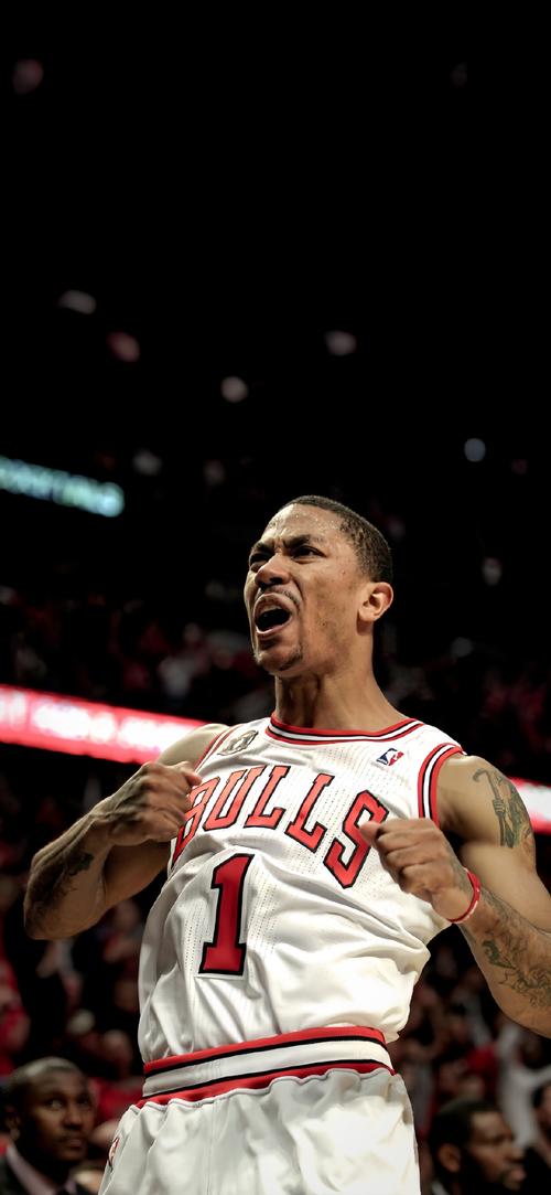 罗马诺：尤文知道三家英超俱乐部联系了道路，球员希望转会（罗马诺：尤文知悉三家英超队已与道路接触，球员有意转会）