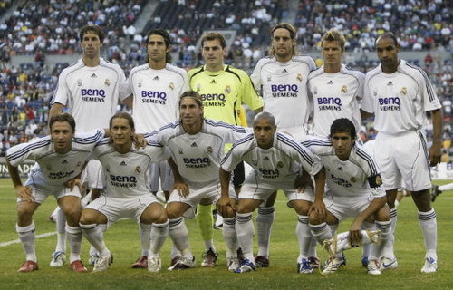 封神！62岁穆帅2射正绞杀64%控球，皇马决定欧冠生死？（62岁穆帅神级逆袭：2次射正克制64%控球，皇马将左右欧冠生死？）