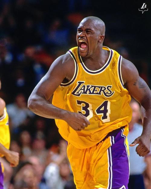 拉塞尔发ins祝贺诺里斯F1阿布扎比站夺冠（拉塞尔在Ins发文恭贺诺里斯夺得F1阿布扎比站冠军）