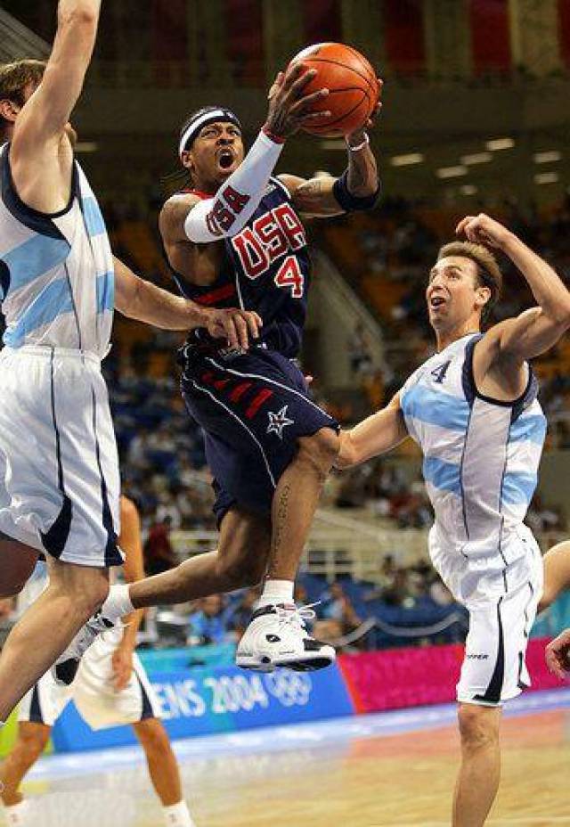 记者：皇马将不会与阿拉巴续约，明夏他将自由身离队（媒体：皇马无意续约阿拉巴，明夏他将以自由身离队）