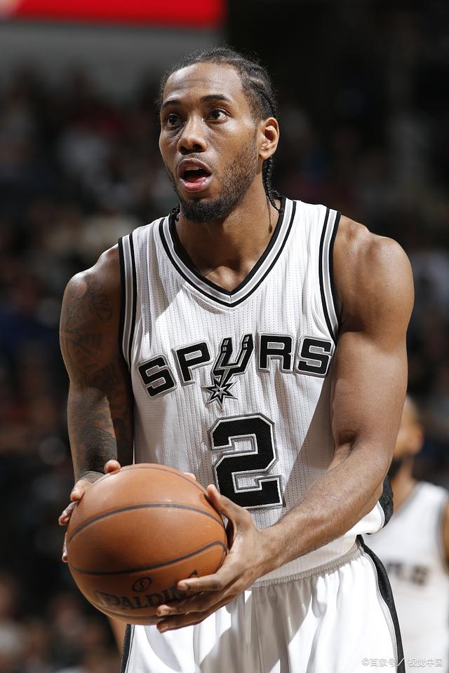 萨拉赫年度最佳选票：第一阿什拉夫、第二登贝莱、第三姆巴佩（萨拉赫年度最佳投票：阿什拉夫居首，登贝莱第二，姆巴佩第三）