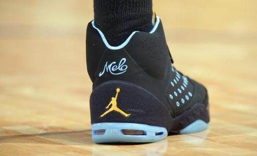 足球中最重要的身体素质是什么？（足球运动中，哪项身体素质最关键？）