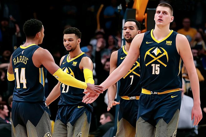 里程碑，国安后卫何宇鹏已在中超出战100场（中超百场达成 国安后卫何宇鹏迎职业里程碑）