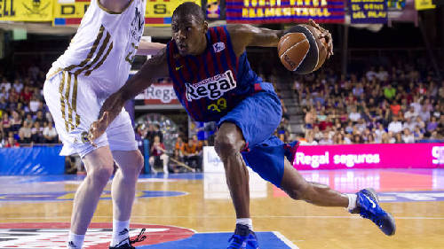 德天空：于帕仍有可能自由身离队，拜仁正在尽一切努力留住他（德天空：于帕仍存自由离队可能，拜仁正竭尽全力挽留）