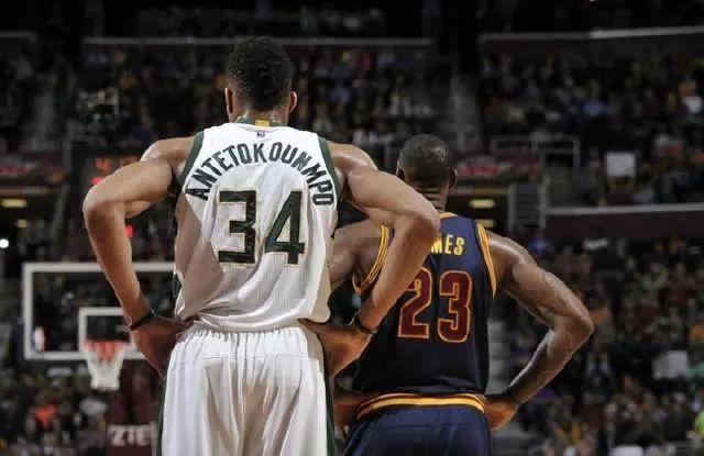 NBA官方更新实力榜：尼克斯升至第三，火箭跌至第六（NBA最新实力榜：尼克斯跃居第三，火箭滑落至第六）