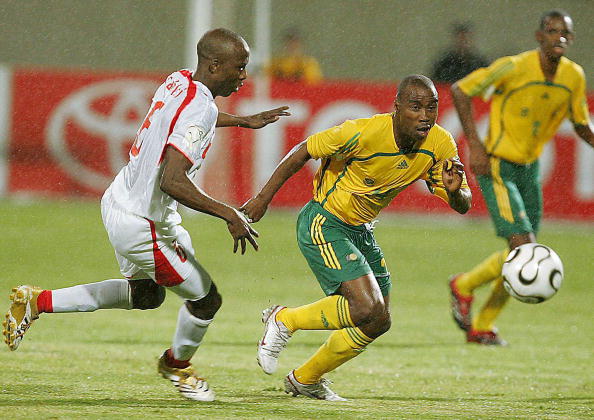 新国足年内重组无望 邵佳一要大换血弃用4大老将 3大新星成中流砥柱（国足年内重组无期 邵佳一拟大换血弃四名老将 三位新星或成骨干）