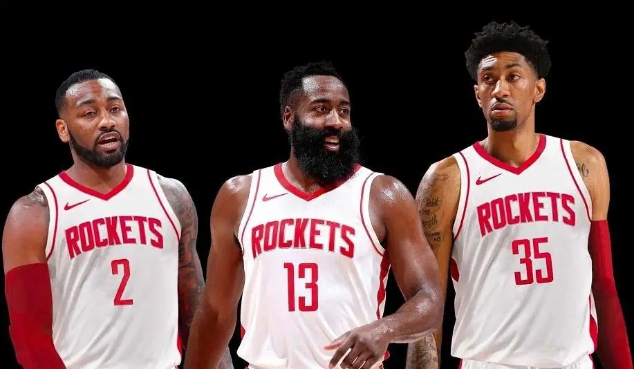 狂轰33+10+10，新星爆发创纪录，他能否拯救球队和主帅？（33+10+10里程碑之夜：新星大爆发，他能带队与主帅脱困吗？）